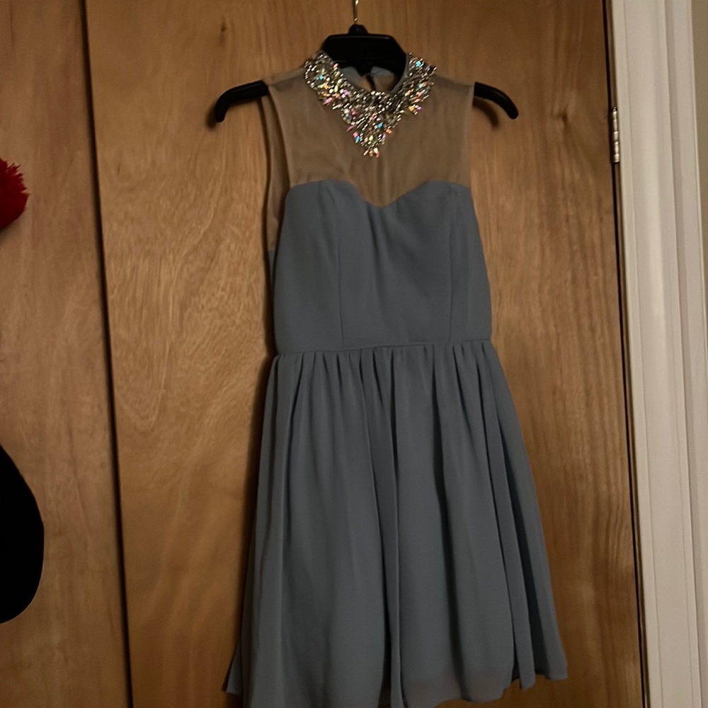 Short blue dress